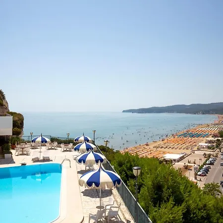 Aparthotel Svevo Sea House 3*