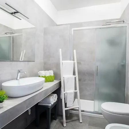 Aparthotel Svevo Sea House 3*